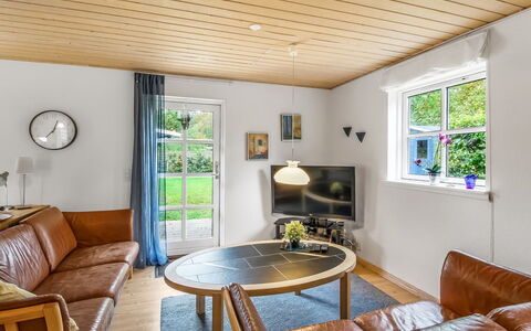 Tomassine: Interior Design, Flooring, Möbel, Holz, Fussboden, Decke, Couch, Holzboden, Wohnzimmer, Zuhause