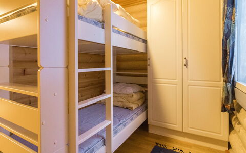 Salvostie 13, Hetta: Interior Design, Holz, Möbel, Flooring, Decke, Fussboden, Zimmer, Schlafzimmer, Bett, Etagenbett
