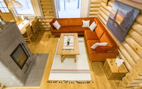 Salvostie 13, Hetta: Holz, Flooring, Interior Design, Fussboden, Möbel, Zuhause, Wohnzimmer, Holzboden, Holzbeize, Couch