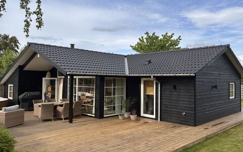 Galatia - 1.4Km from the Sea: Decke, Flooring, Interior Design, Fussboden, Verbundwerkstoff, Möbel, Resort, Hotel, Design, Daylighting