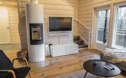 Tuppuvaara: Flooring, Holz, Holzboden, Fussboden, Interior Design, Zuhause, Hartholz, Laminatboden, Holzbeize, Wohnzimmer