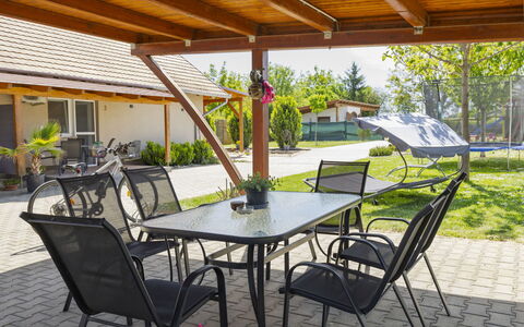 Balatonbereny 101: Möbel, Gartenmöbel, Tabelle, Stuhl, Tisch Im Freien, Küche & Esszimmer Tisch, Schatten, Kaffetisch, Terrasse, Garten