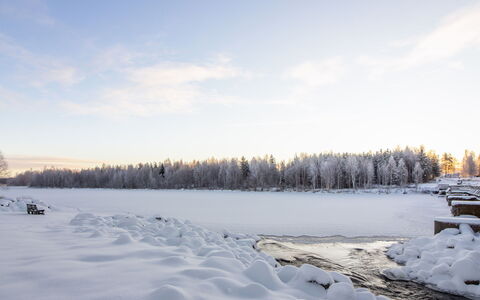Villa Koski: Himmel, Blau, Winter, Schnee, Natürlichen Umgebung, Natürliche Landschaft, Horizont, Landschaft, Einfrieren, Wolke