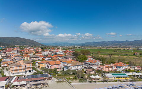 Brezza sul Mare: \Stadt, Wohngebiet, Haus, Küste, Meer, Strand, Ufer, Strandresort, Vorort, Resort
