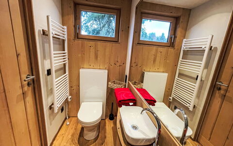 Tiny House Cottage Herbert: Flooring, Fussboden, Holz, Interior Design, Zimmer, Holzboden, Holzbeize, Hartholz, Decke, Möbel