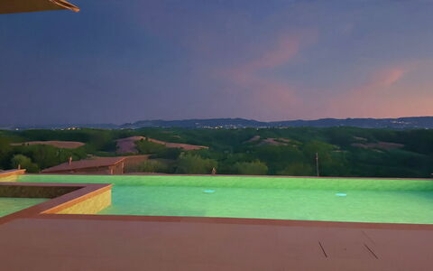 Villa Elisa: Schwimmbad, Resort, Dämmerung, Eco Hotel, Thermae, Abend, Landscaping, Villa, Nacht