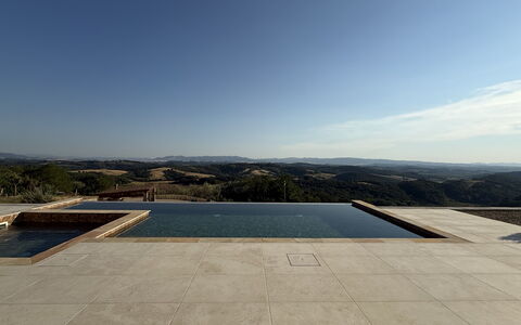 Villa Elisa: Schwimmbad, Verbundwerkstoff, Fliese, Flagstone, Beton, Water Feature