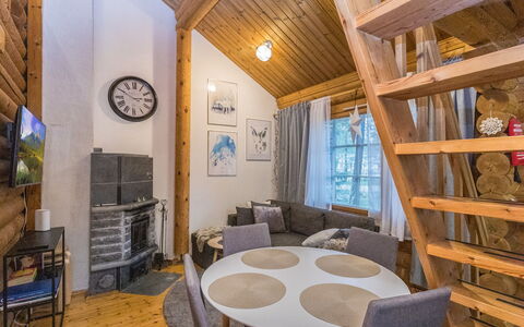Levin Ainola: Holz, Zuhause, Haus, Hütte, Fussboden, Flooring, Blockhaus, Holzbeize, Tür, Decke