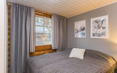 Levin Ainola: Holz, Schlafzimmer, Interior Design, Bett, Fussboden, Flooring, Decke, Bettdecke, Bedding, Linens