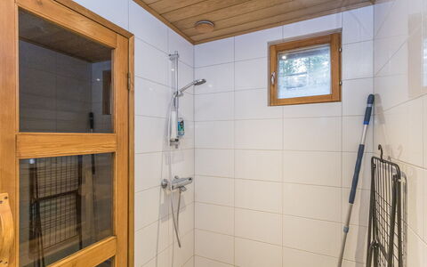 Levin Ainola: Flooring, Holz, Fussboden, Interior Design, Armatur, Decke, Zimmer, Installation, Holzbeize, Badezimmer