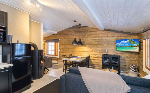 Katajamäki: Holz, Decke, Flooring, Möbel, Fussboden, Interior Design, Zuhause, Haus, Zimmer, Hütte