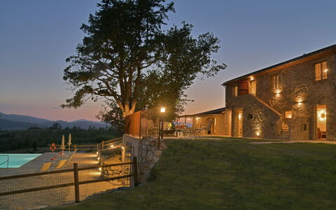 Villa Il Noccioleto: Haus, Zuhause, Hütte, Estate, Bauernhaus, Villa, Eco Hotel, Schwimmbad, Abend, Villa