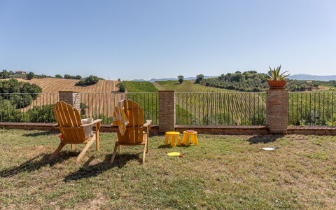 Casale Nido: Landschaft, Grundstueck, Zaun, Landscaping, Home Fechten, Gartenmöbel