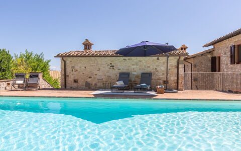Casale Nido: Blau, Schwimmbad, Verbundwerkstoff, Villa, Hazienda, Hof, Hotel