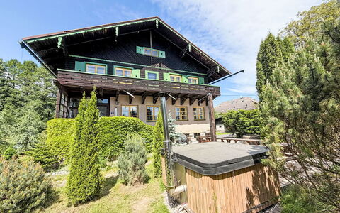 Švýcarka: Haus, Strauch, Hütte, Zuhause, Tür, Estate, Bauernhaus, Abstellgleis, Veranda, Garten