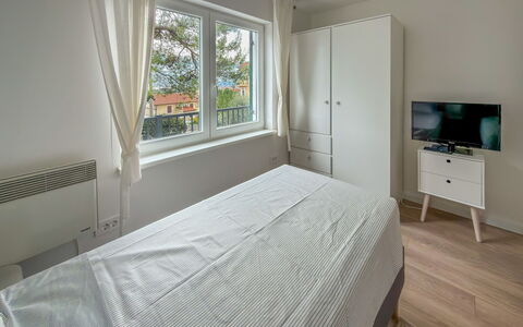 Verde: Interior Design, Flooring, Holz, Fussboden, Decke, Schlafzimmer, Bett, Zimmer, Wohnung, Möbel