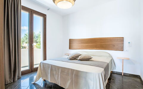 Cleope: Interior Design, Holz, Flooring, Schlafzimmer, Bett, Möbel, Fussboden, Bedding, Decke, Bettdecke