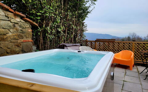 La Casa degli Artisti, Jacuzzi, Marliana: Schwimmbad, Badewanne, Armatur, Jacuzzi, Resort, Eco Hotel, Zimmerpflanze, Hotel