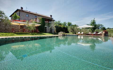 Mattei Villa: Garten, Estate, Landscaping, Water Feature, Teich, Reflexion, Schwimmbad, Villa, Eco Hotel, Bauernhaus