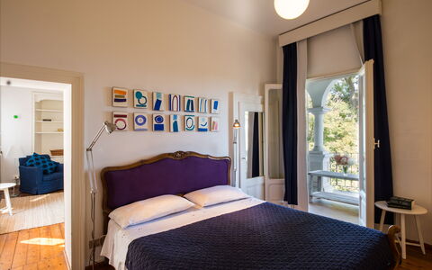 Romantica 16: Möbel, Interior Design, Flooring, Zimmer, Fussboden, Beleuchtung, Zuhause, Stuhl, Schlafzimmer, Decke