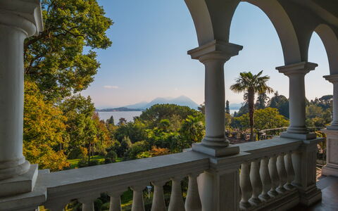 Romantica 16: Säule, Gebirge, Baluster, Balkon, Villa