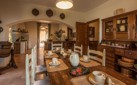 Molinazzo: Möbel, Interior Design, Holz, Flooring, Tabelle, Küche & Esszimmer Tisch, Esszimmer, Regal, Stuhl, Cabinetry