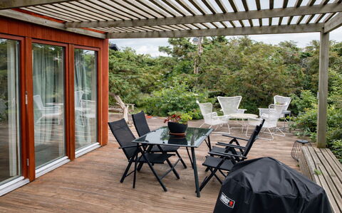 Ringenäs: Möbel, Schatten, Veranda, Stuhl, Gartenmöbel, Outdoor Struktur, Eco Hotel, Balkon, Pergola, Deck
