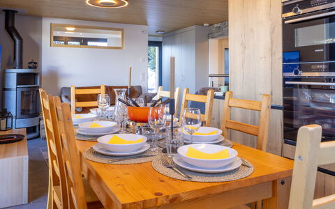 Byzance: Möbel, Flooring, Interior Design, Fussboden, Holz, Decke, Zimmer, Küche & Esszimmer Tisch, Esszimmer, Holzboden