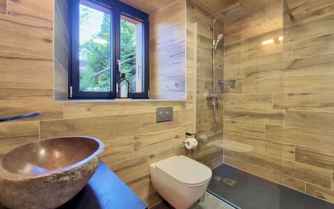Nendaz 288: Flooring, Armatur, Badezimmer, Interior Design, Holz, Fussboden, Sinken, Bad Sink, Zapfhahn, Installation