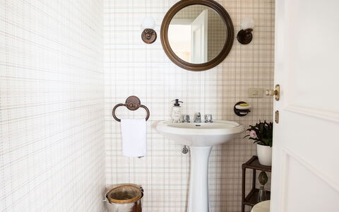 Villa El Olivar: Armatur, Badezimmer, Interior Design, Installation, Zapfhahn, Bad Sink, Flooring, Fussboden, Sinken, Fliese