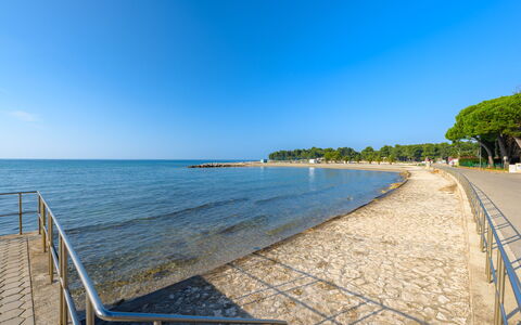 Villa Rita: Blau, Wasser, Gewässer, Küste, Strand, Horizont, Küsten Und Ozeanische Forms, Ufer, Meer, Bank