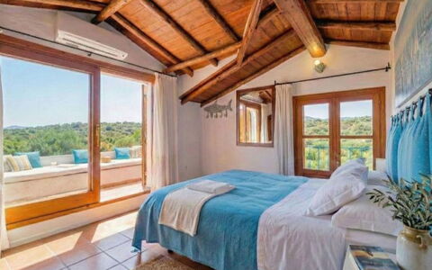 Le Vele: Zuhause, Schlafzimmer, Bett, Linens, Bettrahmen, Bedding, Bettdecke, Hartholz, Resort, Holzbeize