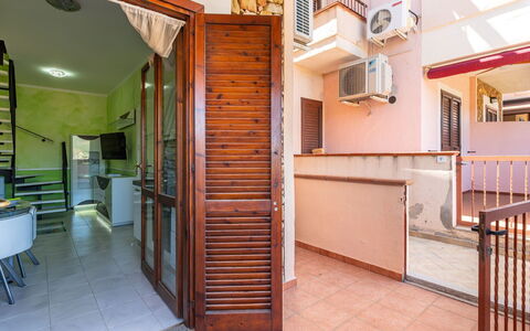 Parigi: Holz, Fussboden, Flooring, Interior Design, Decke, Zuhause, Wohnung, Tür, Holzbeize, Balkon