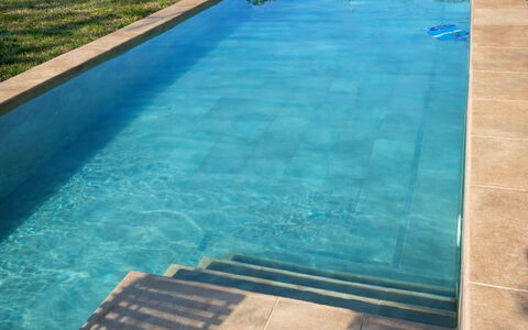 Villa Il Casalino, Florentine Hills with Pool: Blau, Schwimmbad, Verbundwerkstoff, Water Feature, Fliese, Reflexion, Flagstone