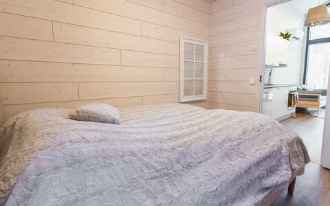Soutaja Lodge: Flooring, Holz, Fussboden, Holzboden, Schlafzimmer, Interior Design, Decke, Bett, Zimmer, Hartholz