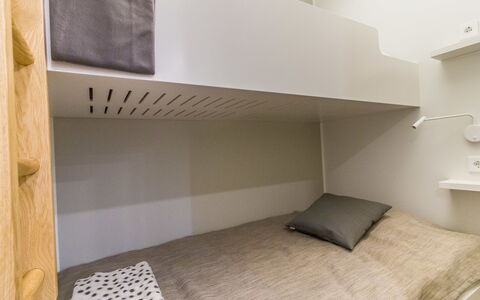 Ylläs Chalets 4203: Bett, Schlafzimmer, Interior Design, Holz, Bettdecke, Fussboden, Bedding, Flooring, Möbel, Linens