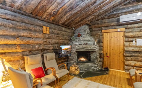 Äkästupa: Holz, Decke, Hütte, Blockhaus, Hartholz, Zimmer, Holzbeize, Natürliches Material, Strahl, Dachboden