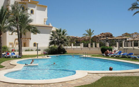 Altea Dorada: Schwimmbad, Eigentum, Resort, Gebäude, \Stadt, Grundeigentum, Ferienort, Urlaub, Freizeit, Wohngebiet