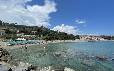Bella Vista sul Mare: Blau, Wasser, Gewässer, Küste, Küsten Und Ozeanische Forms, Strand, Ufer, Sommer, Meer, Bank