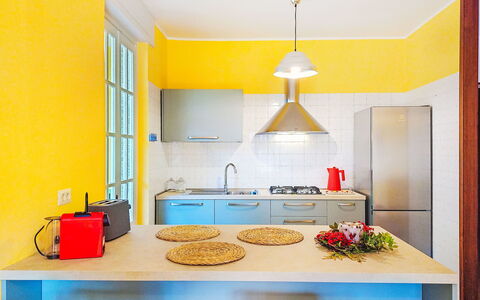 Le Radici: Interior Design, Möbel, Flooring, Wand, Fussboden, Gelb, Decke, Küche, Holz, Countertop