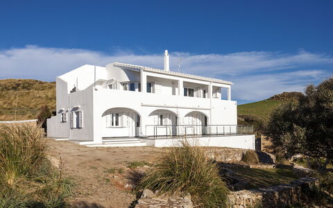 Sa Blanca: Schatten, Wohnung, Balkon, Landscaping, Garten, Gartenmöbel, Villa