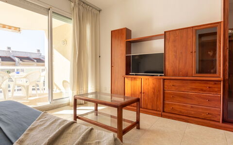 Costa Blanca Iii: Schatten, Wohnung, Balkon, Landscaping, Garten, Gartenmöbel, Villa