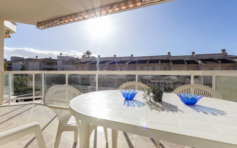 Costa Blanca Iii: Schatten, Wohnung, Balkon, Landscaping, Garten, Gartenmöbel, Villa