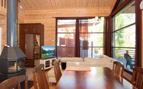 Tiirinniemi 27 a: Möbel, Holz, Interior Design, Decke, Flooring, Fussboden, Couch, Wohnzimmer, Stuhl, Hartholz