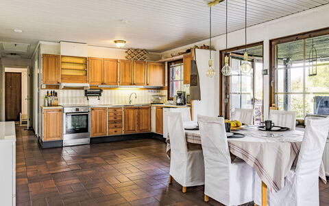 Villshärad: Holz, Decke, Interior Design, Möbel, Zuhause, Flooring, Fussboden, Küche, Zimmer, Tür