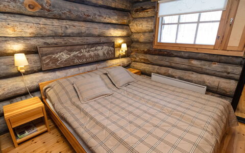Janttara: Holz, Schlafzimmer, Holzbeize, Bett, Hartholz, Bettrahmen, Bedding, Decke, Linens, Planke