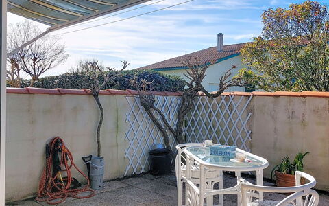La Coti 3: Blatt, Vegetation, Strauch, Garten, Pflanzengemeinschaft, Landscaping, Gehölz, Rasen, Schatten, Garten