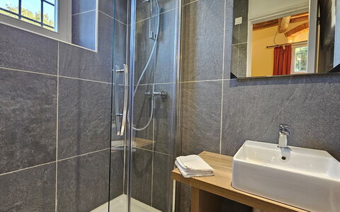 Villa Il Torrazzo, Vista Mare, Massarosa: Flooring, Armatur, Badezimmer, Fussboden, Interior Design, Sinken, Zapfhahn, Installation, Bad Sink, Beleuchtung