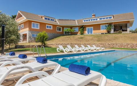 Finca El Olivar: Wohnung, Die Architektur, Wohngebiet, Eigentumswohnung, Verbundwerkstoff, Urban Design, Balkon, Mischnutzung, Schatten