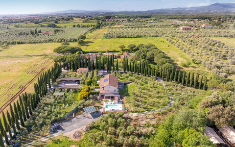 Uliveto: Landschaft, Vogelperspektive, Estate, Luftaufnahmen, Plantage, Garten, Landscaping, Villa
